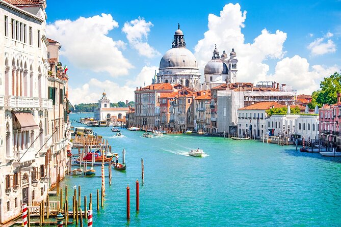 Private Venice 2 hrs Tour: Boat & Walking Tour with food tasting - Cannaregio’s quieter canals and church façades