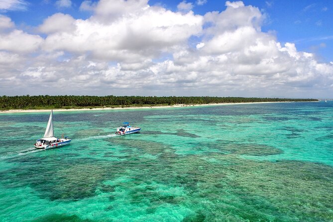Punta Cana Exclusive Adults-Only Snorkel with Food and Drinks - Open bar, music, and the character of the crew