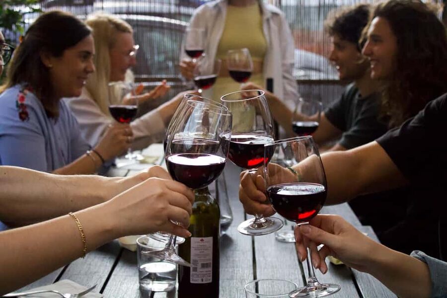 Rome All in One: Trastevere Food Tour, Dinner & Drinks - Key points at a glance