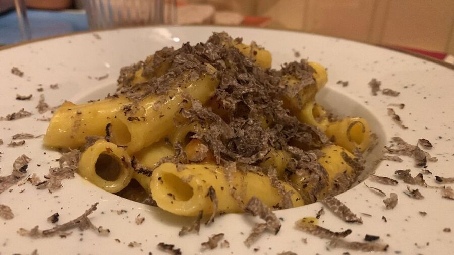 Rome: Award-Winning Roman Food Tours - Market stops and the option that may include dinner