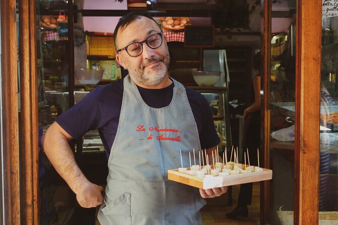 Rome: Award Winning Trastevere Group Food Tour with Wine - Alice Pizza Trastevere: pizza al taglio and a cold beer