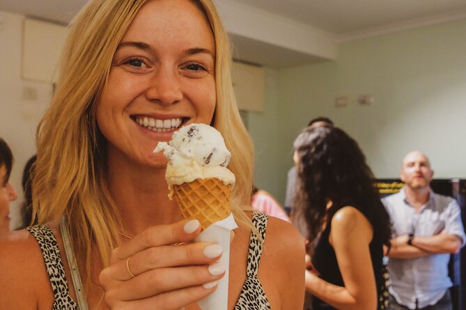 Rome: Award Winning Trastevere Group Food Tour with Wine - What the three-hour format feels like