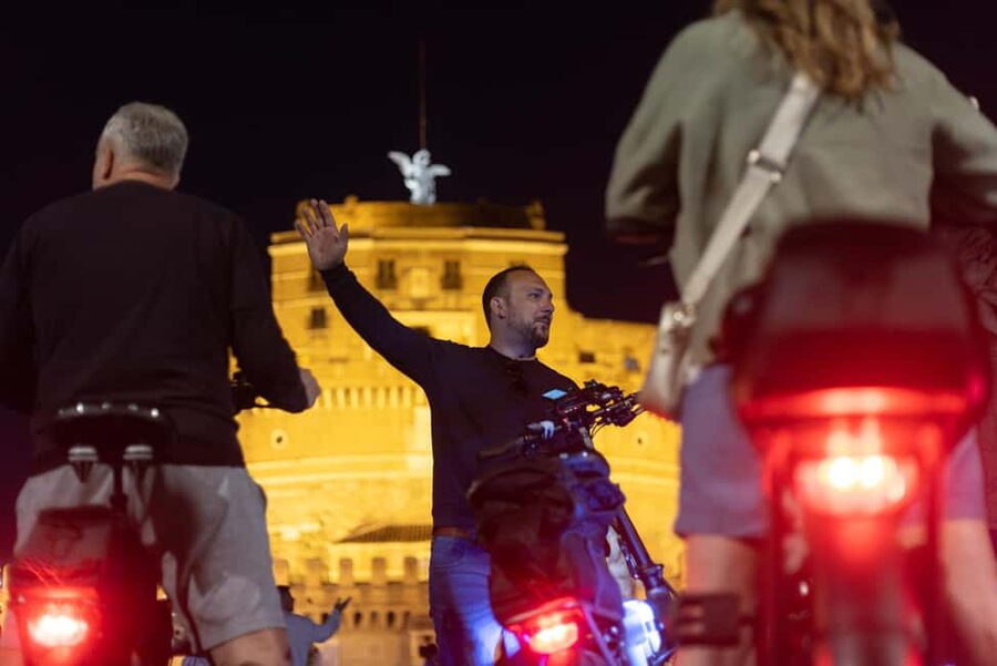 Rome by Night: E-bike Small Group Tour -Food & Wine (Option) - Finishing at the Colosseum