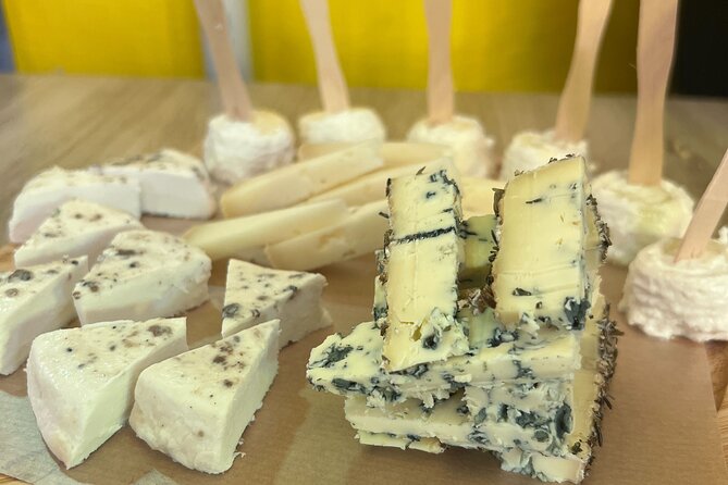 Rome E-Bike Tour: Ultimate Street Food and Market Feast - Breakfast in the Jewish Ghetto