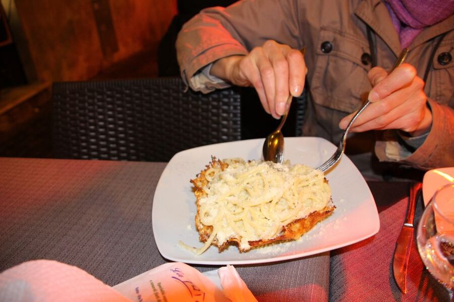 Rome: Food Tour and Wine Tasting in a Traditional Trattoria - Gelato at Gunther closes the route