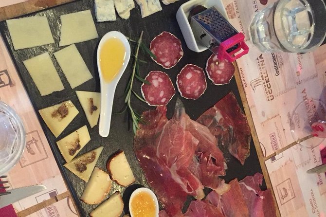 Rome: Trastevere Food tour with Free-Flowing Fine Wine - Gelato at Fonte della Salute