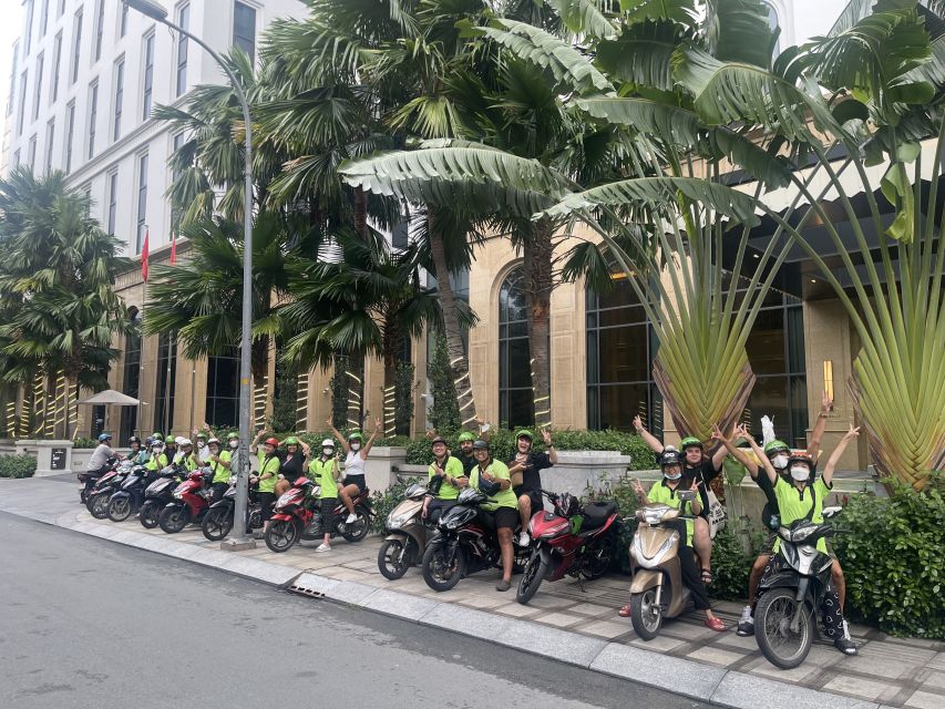 Saigon: Day-Night Sights & Local Food Tour l Female Option - District 4 Brings the Route Back to Everyday Life
