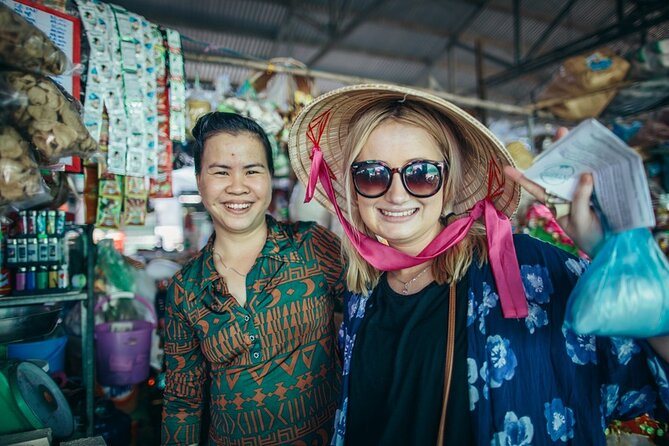 Saigon Night Bites on Foot: Local Vendors, Stories & Sweet Finish - Chua Ba Thien Hau and the Chinese influence on Saigon food