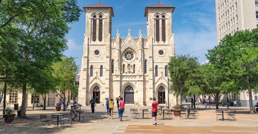 San Antonio: Historic Downtown Food and Culture Walking Tour - Pan dulce and San Antonio’s Mexican influence