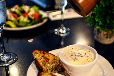 San Francisco Authentic Food Tour with 5 Locals Favorites Dishes
