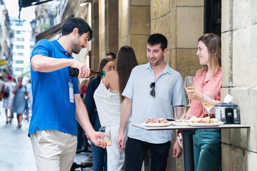 San Sebastian Food Tour: Pintxo Tasting Paired with Wines - Starting at the tourism office
