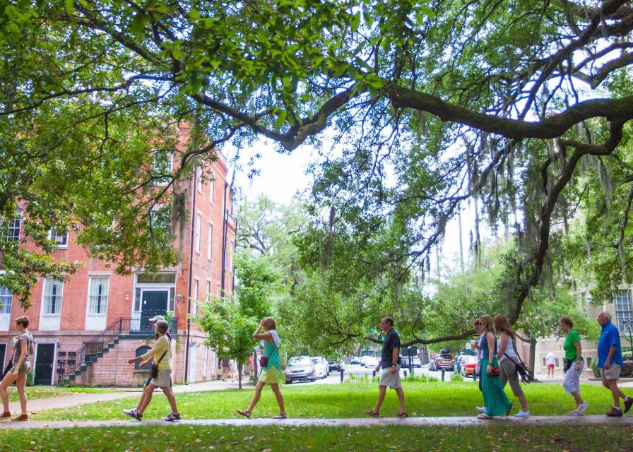 Savannah: Historic District Foodie Walking Tour - Six stops, six chances to taste local Savannah