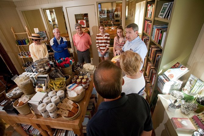 Savor the Flavors of Charleston Walking Food Tour - Why the guide makes or breaks the experience