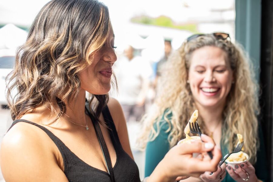 Seattle: Pike Place Market Chef-Guided Food Tour - Nine stops, from seafood to sweets