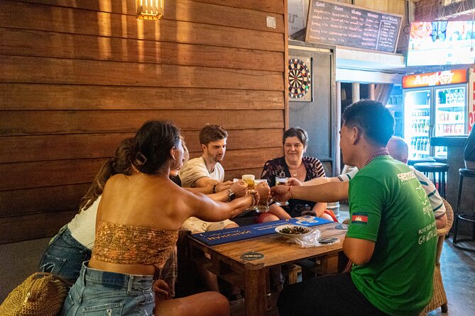 Siem Reap Evening Food Tour - Inclusive 5 stops Local Tastings - 5:00 PM, Lort Cha and the first Khmer noodles