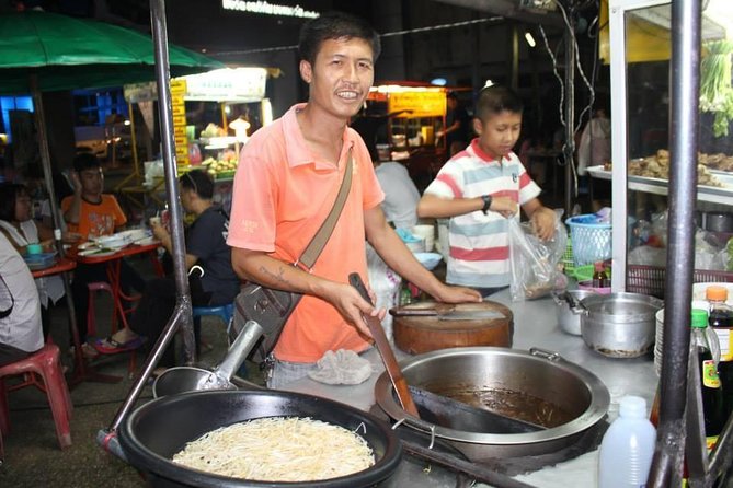 Small-Group Chiang Mai Evening Street Food Tour - Ordering in Thai makes the experience more useful