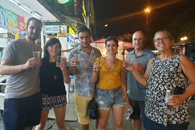 Small-Group Chiang Mai Evening Street Food Tour - The main weakness is uneven organization