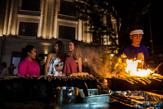 Small Group: Singapore Street Food & Night Tour with 9 tastings - Starting at Clarke Quay with bak kut teh