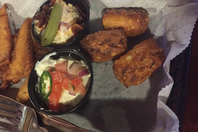 Southern Flavors Food, Pub Crawl, and History Walking Tour - River Street adds the city’s waterfront edge