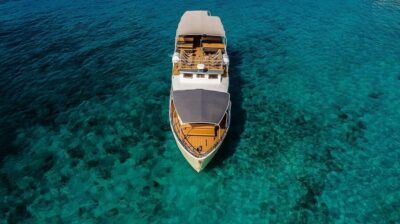 Blue Lagoon and 3 Island Cruise with Food and Drinks