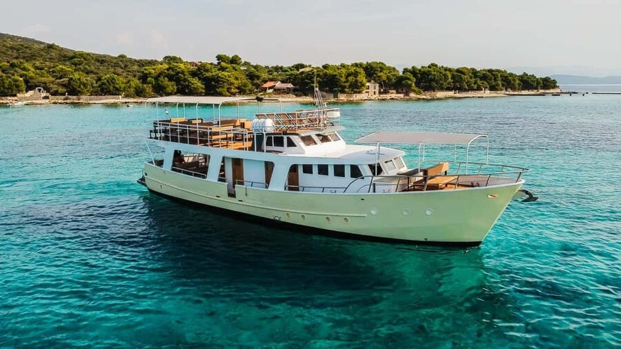 Split: Blue Lagoon and 3 Island Cruise with Food and Drinks - Who should book this cruise