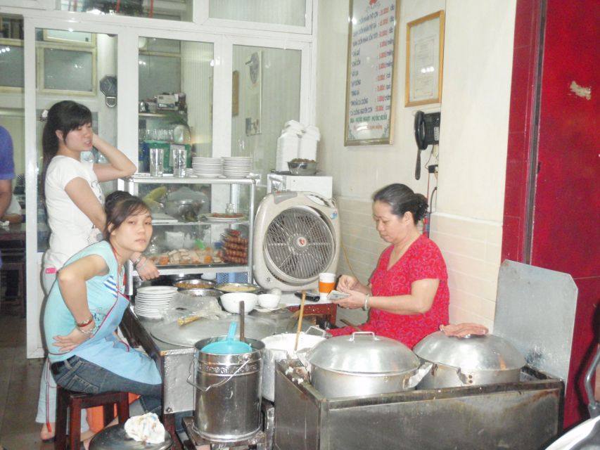 Street Food Tour Hanoi and Train Street Experience - Drinks, coffee, and the egg coffee stop