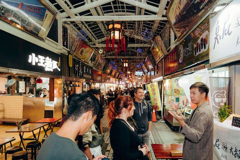 Taipei: Food Tours w/ Top 10 Taiwan Food (Breakfast/Dinner) - Who should book this Taipei food tour?