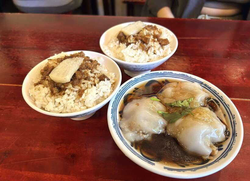 Taipei: Street Food & Hidden Eats Night Market Food Tour - Key points to know before you book