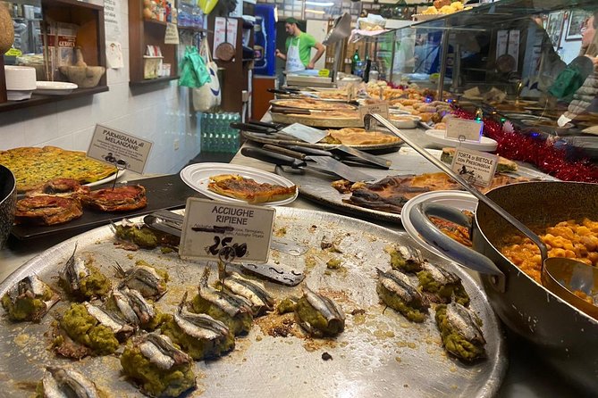 Taste Genoa: A Full Meal Walking Food Tour by Do Eat Better - Pasta, wine, and the meaning of a full meal
