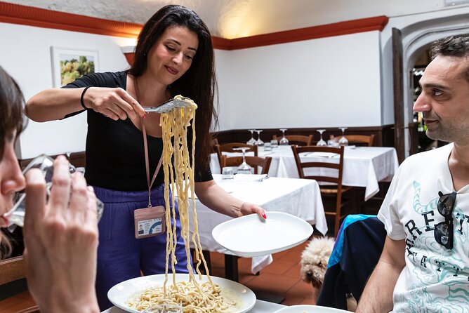 Taste of Testaccio: Special 15 Year Anniversary Edition - Flavio al Velavevodetto serves the main Roman meal