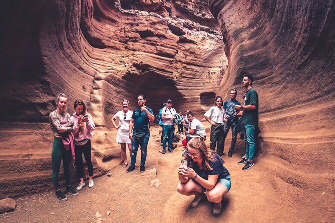 The Red Canyon Tour - Small Group Trip with Local Food Tasting ツ - Key things to know before booking