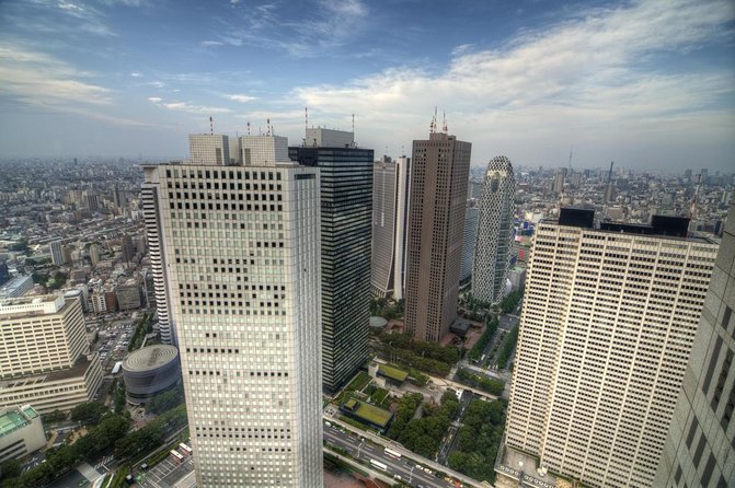 Tokyo Night Foodie Tour in Shinjuku - Seasonal Sushi, Wagyu Beef - The quick facts that matter most
