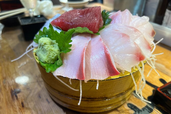 Tokyo: Shinjuku Food Tour (13 Dishes at 4 Local Eateries) - Golden Gai and the limits of the advertised route
