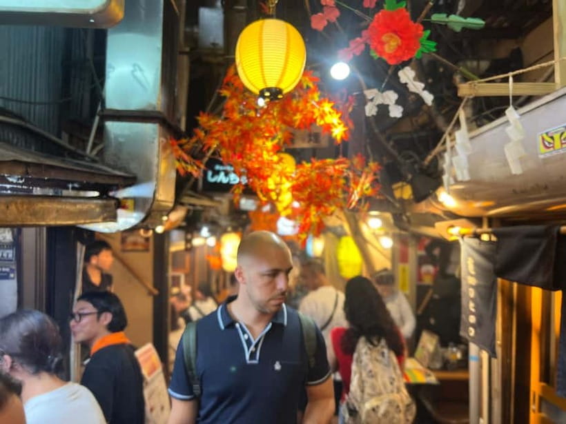 Tokyo: Shinjuku Food Tour (15 Dishes and 4 Eateries) - Key points to know before you book