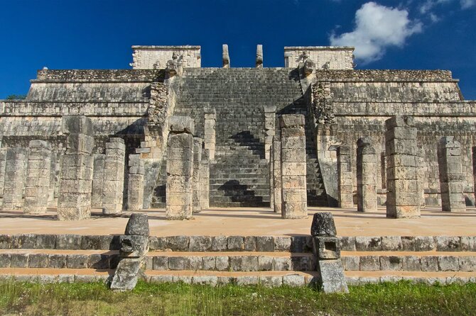 Tour to Chichen Itza-Tickets, food and cenote - Seeing Chichen Itza in about two hours