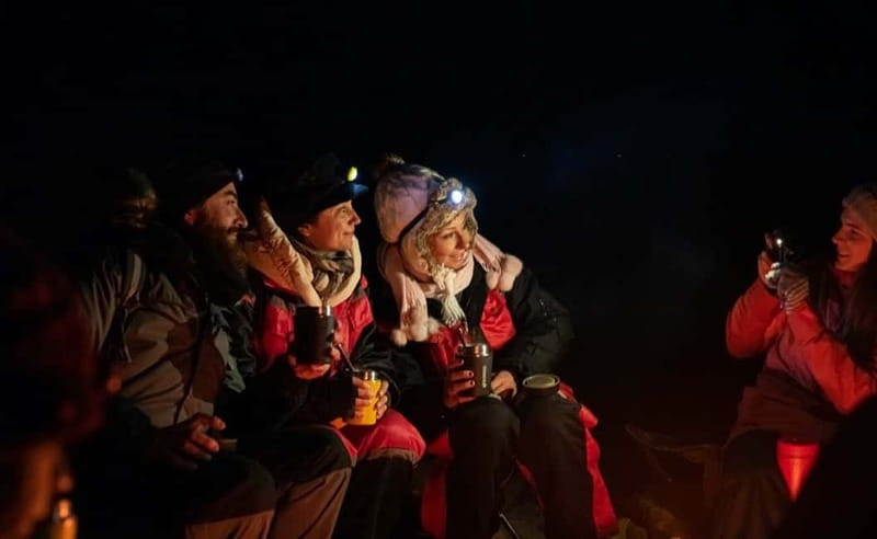 Tromsø: All inclusive Aurora Hunt with photos, food & drinks - Meeting at Scandic Ishavshotel and settling into the minibus