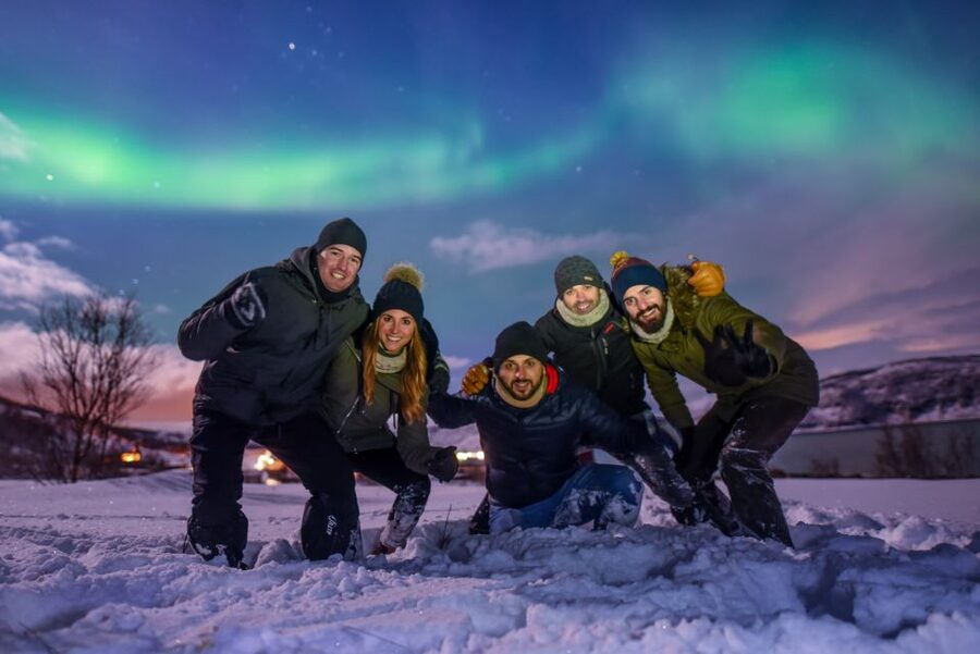 Tromsø: Expert Aurora Hunt - Thermal Gear, Food, Campfire - From Magic Ice Bar to the first dark-sky stop