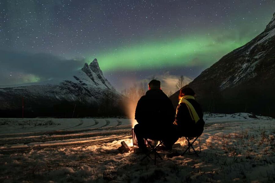 Tromsø: Northern Lights Hunt with Photos and Hot Food - Key points before you book