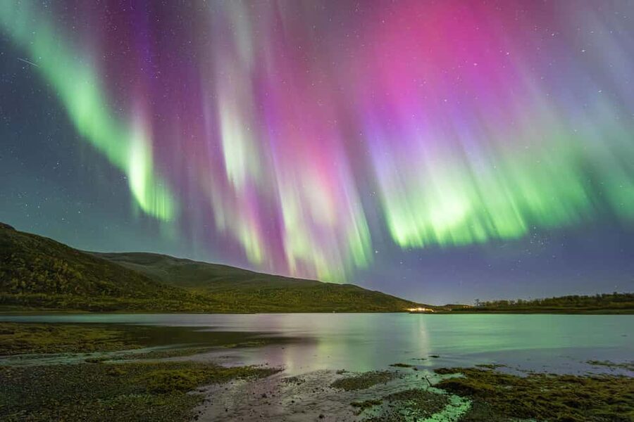 Tromsø: Northern Lights Hunt with Photos and Hot Food - What the Aurora can look like