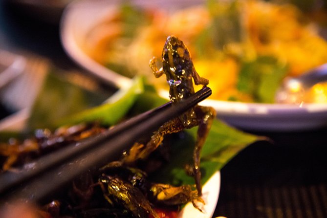 Ultimate Phnom Penh Food Tour by Tuk Tuk: 20 Tastings and Drinks - Wat Botum Park and the family-run shop