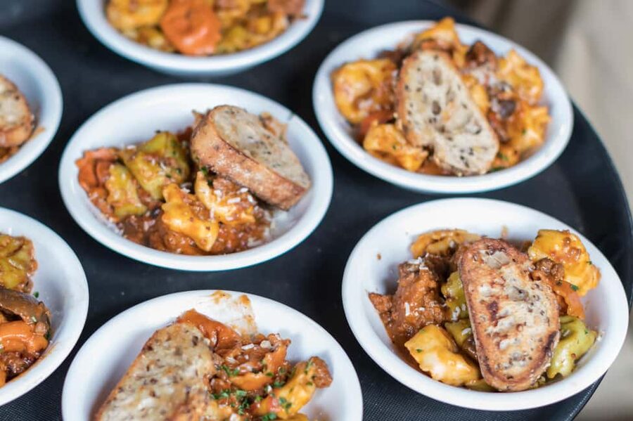 Vancouver: Gastown Historical Walking Food Tour - How filling is the food?