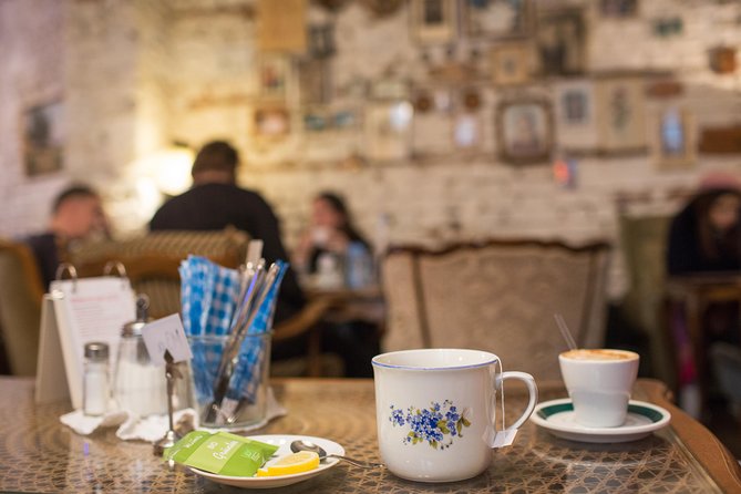 Vienna for Food Lovers: Cafés, Markets & Austrian Cuisine - Café Korb and the old coffeehouse ritual