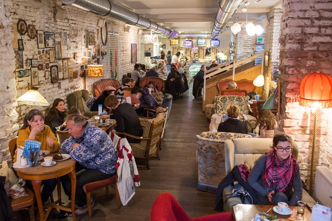 Vienna for Food Lovers: Cafés, Markets & Austrian Cuisine - The Würstelstand finish